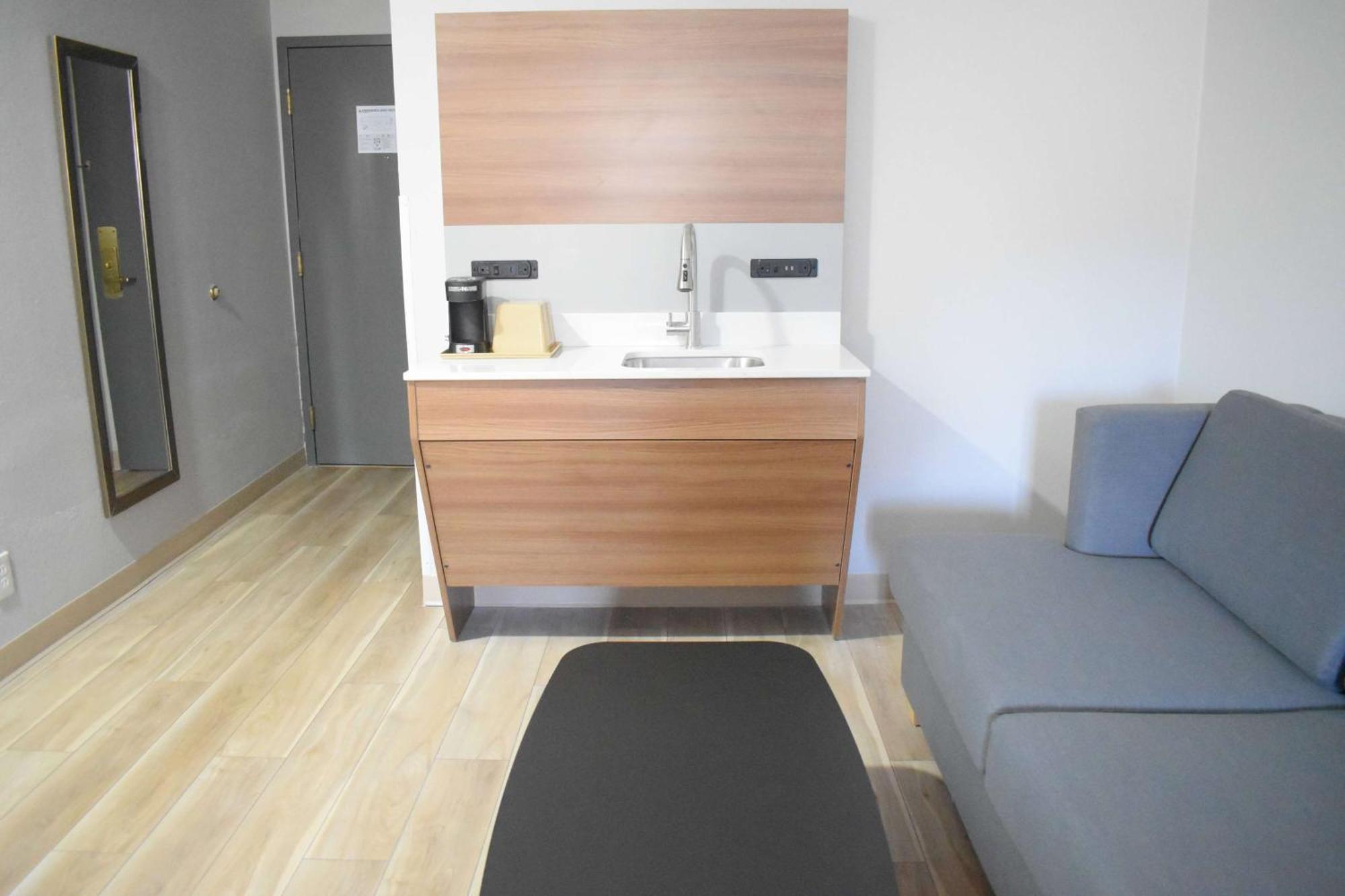 Microtel Inn & Suites By Wyndham Norcross Bagian luar foto