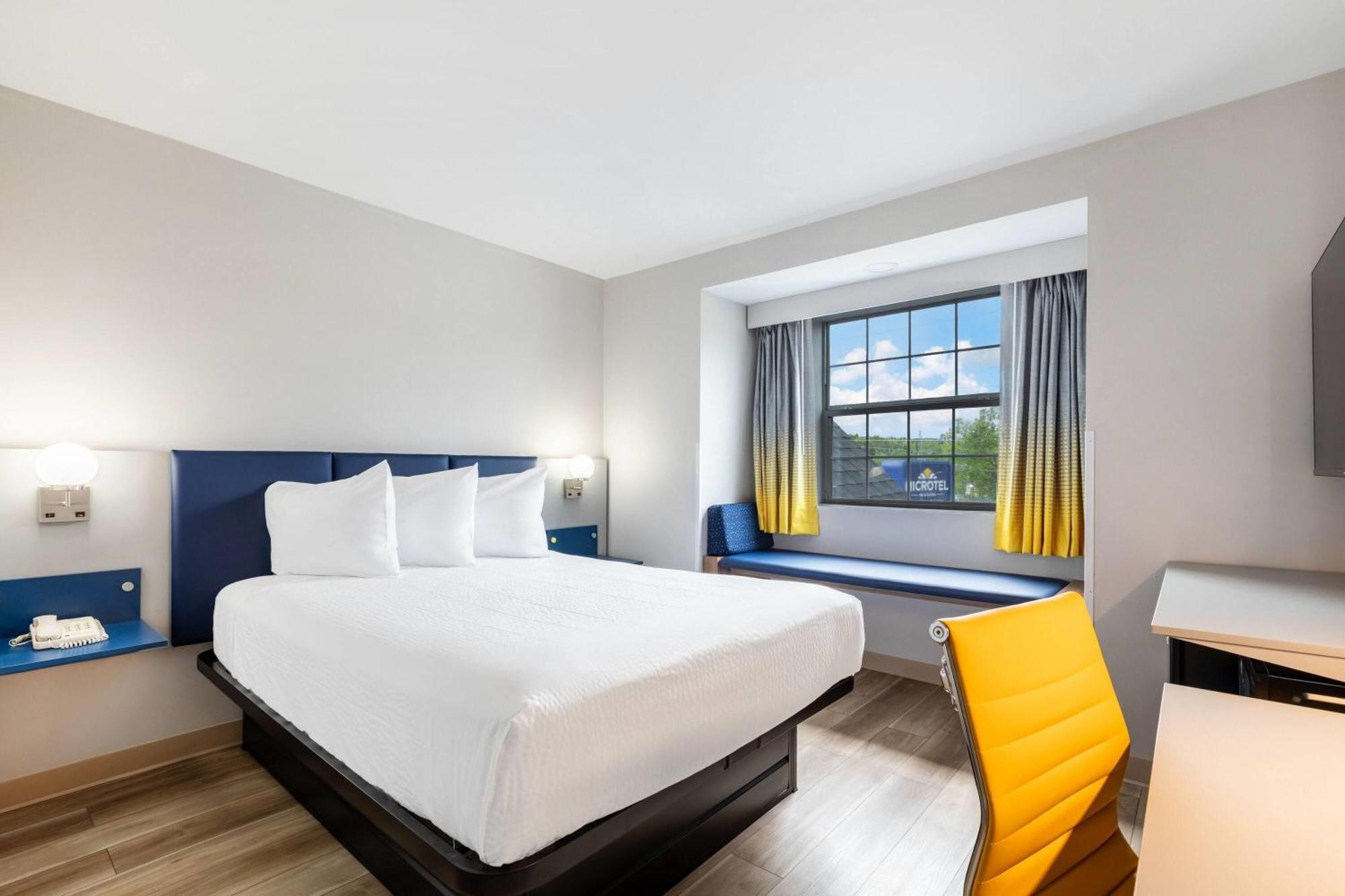 Microtel Inn & Suites By Wyndham Norcross Bagian luar foto