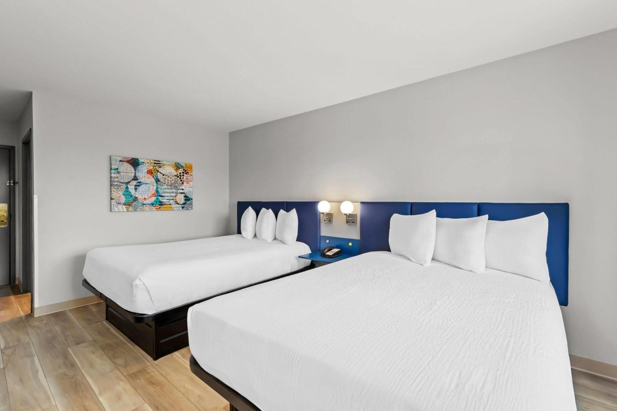Microtel Inn & Suites By Wyndham Norcross Bagian luar foto