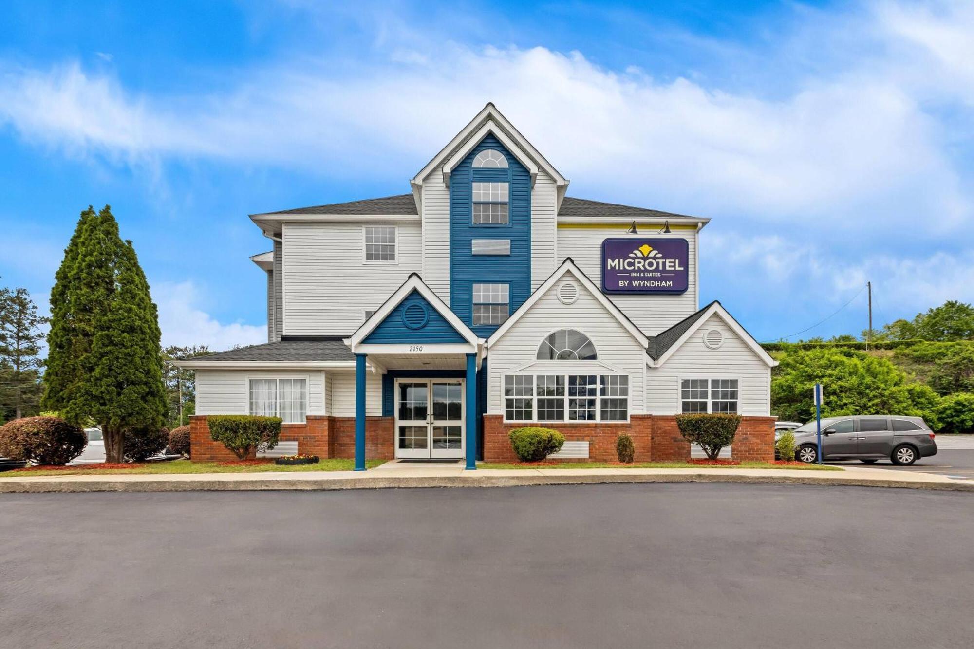 Microtel Inn & Suites By Wyndham Norcross Bagian luar foto